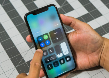 Làm Sao Tắt Hẳn Khi iPhone Tự Bật Bluetooth Và Wifi?