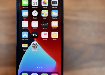 Chia Sẻ Cách Đặt Hình Nền Không Bị Phóng To iPhone