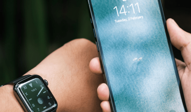 Khắc Phục Không Thể Mở Khoá iPhone Bằng Apple Watch Được