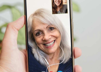 iPhone Đang Gọi Video Bị Tắt Màn Hình Làm Sao Xử Lí?