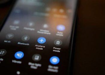 Samsung bị treo chế độ máy bay