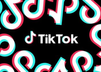 Live TikTok bị ngược chữ