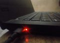 Laptop sạc không vào pin đèn nhấp nháy