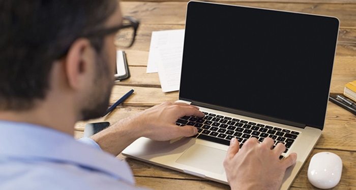 máy tính không tự tắt màn hình