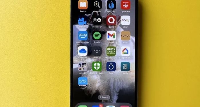 iPhone bị chuyển màu văn bản dành