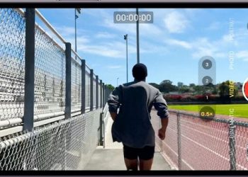 Ứng dụng quay video khi tắt màn hình