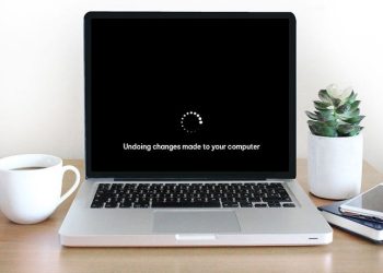 Undoing changes made to your computer không mở được máy