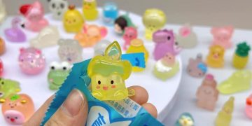 Hot trend xé túi mù xuất xứ từ đâu