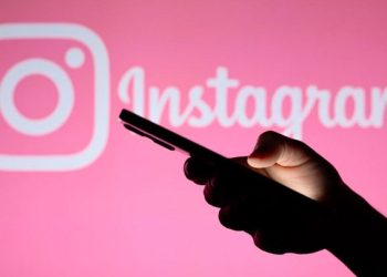 tại sao Instagram toàn nhạc nước ngoài