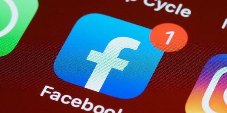 Không tua được video trên Facebook