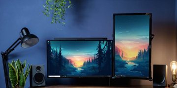 máy tính tự cài phần mềm