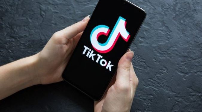 livestream trên TikTok bị giật